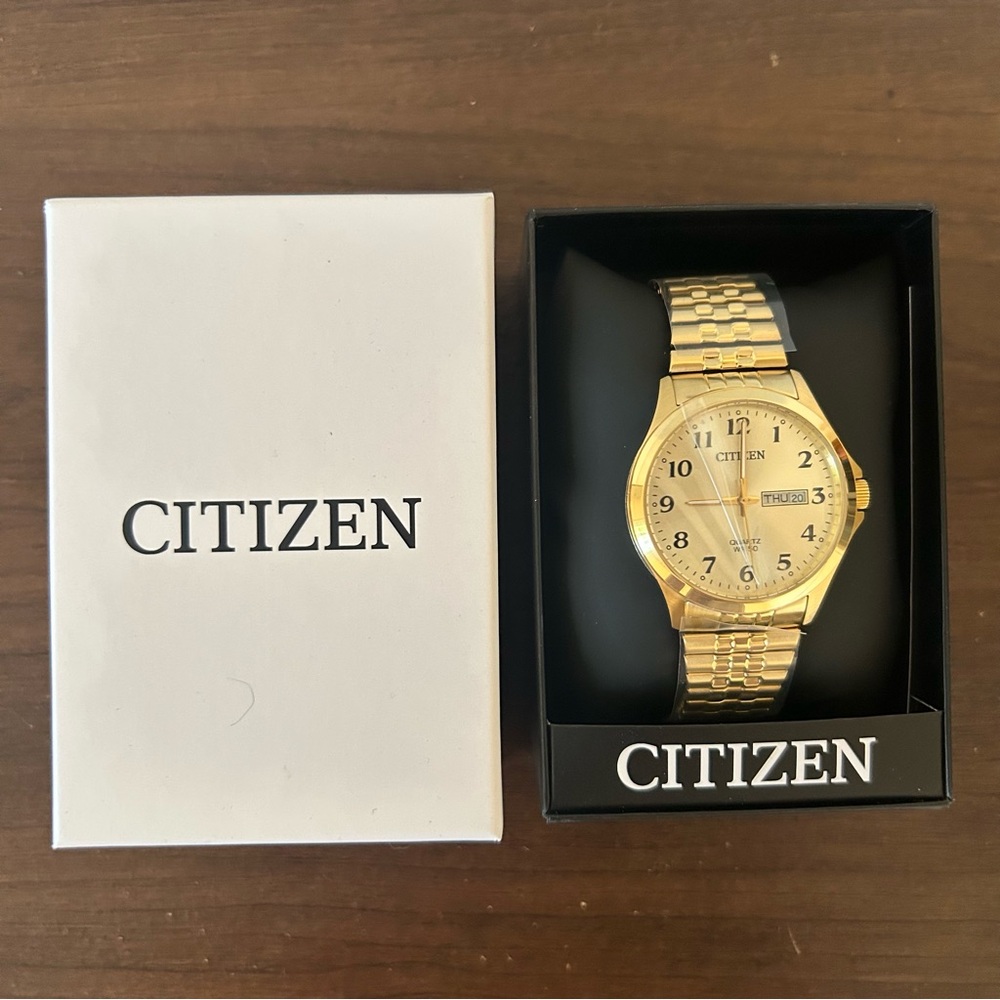 NWT Citizen Men's Analog Watch Quartz WR 50 Gold Dial New